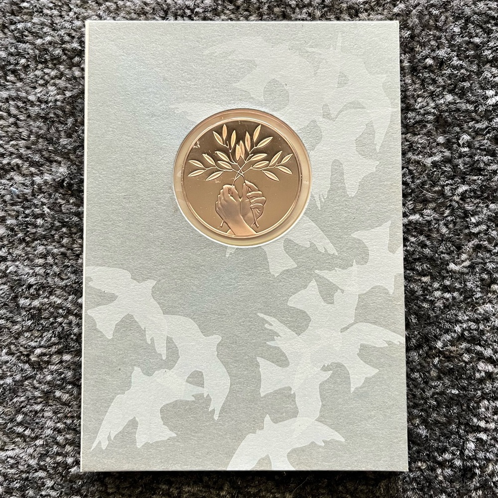 Vintage Franklin Mint Christmas Holiday Card Coin